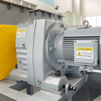 Automatic 304 Stainless Steel Food Waste Dewatering Machine with Overload Protective Motor and 220V/380V Voltage