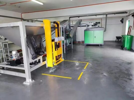 Customized Odorless Electric Industrial Compost Equipment 1000KG Daily Processing Capacity 24H Processing Cycle Microbial Decomposition